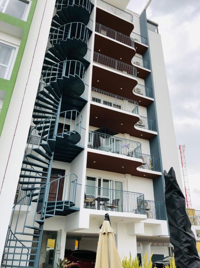 Premier Executive Apartment - The Ivy, East Legon Akkra Exterior foto